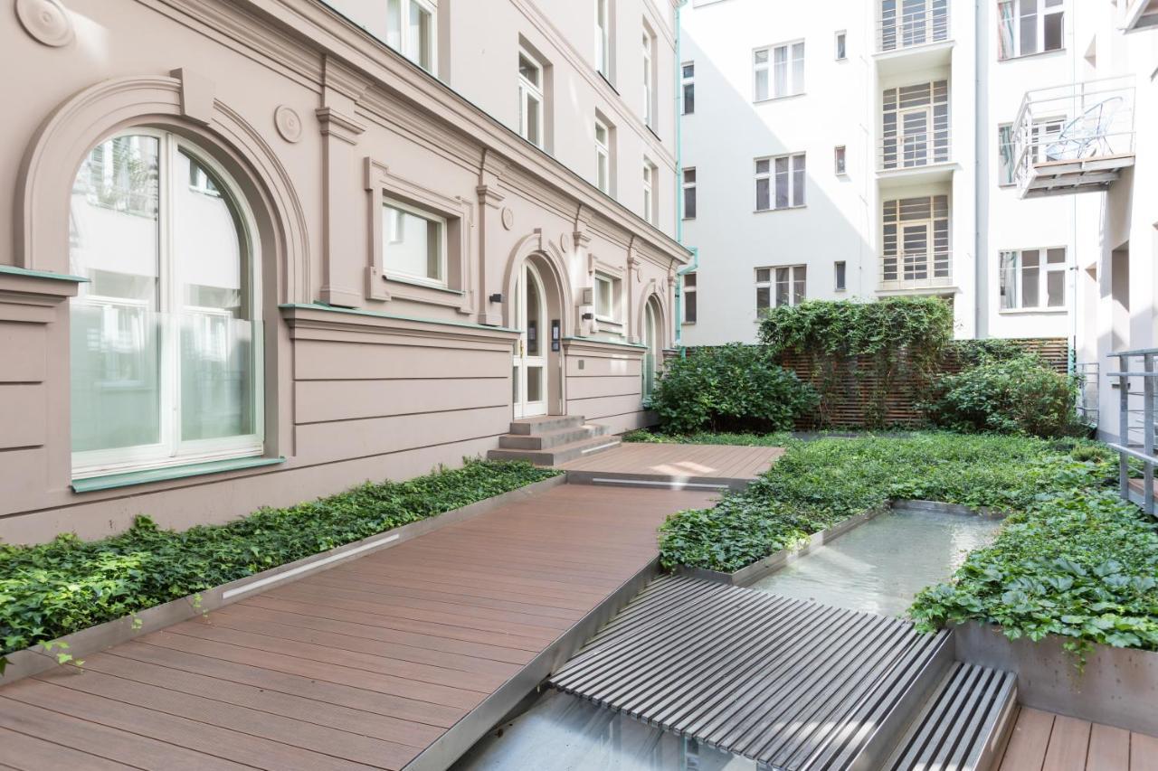 Royal Residence Apartments In The Heart Of Praga Exterior foto