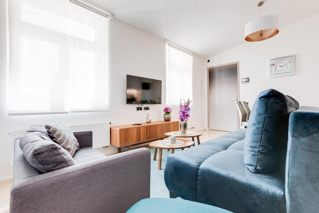 Royal Residence Apartments In The Heart Of Praga Exterior foto